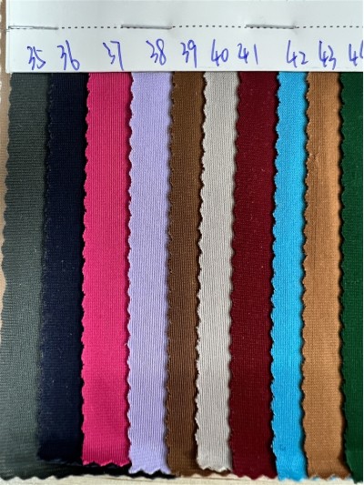 DG-BT  再生滌綸啞光萊卡  成分：：82%再生滌  18%氨綸  克重：180g/㎡ 幅寬：150CM 細節-5